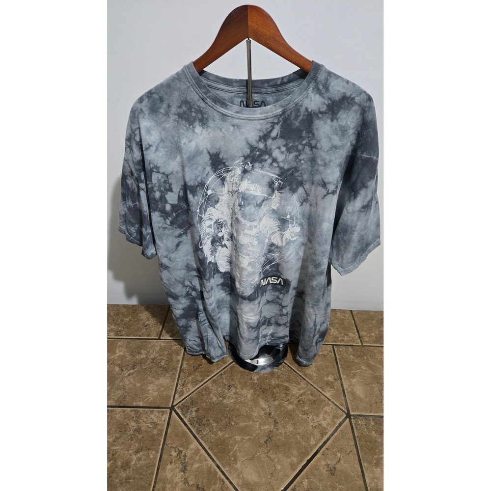 NASA Astronaut Tie Dye Graphic T-Shirt Mens 2XL Grey White Space Tee
